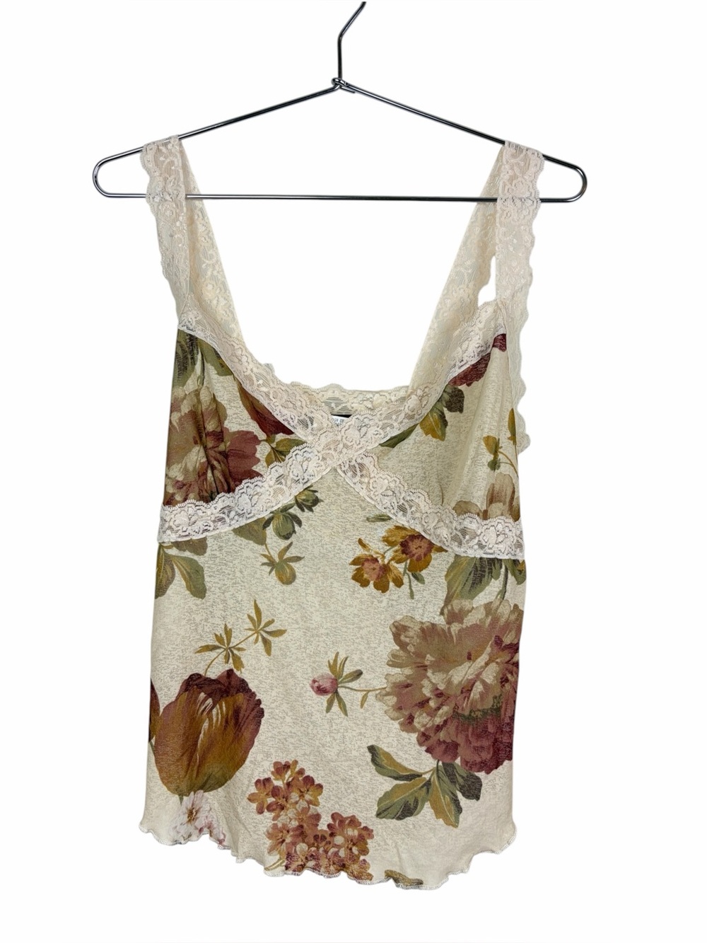 Eyeshadow vintage-style floral camisole featuring delicate lace trim.